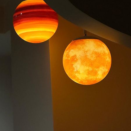 Moon Room, Nuit Insolite - Ollioules Toulon Var المظهر الخارجي الصورة